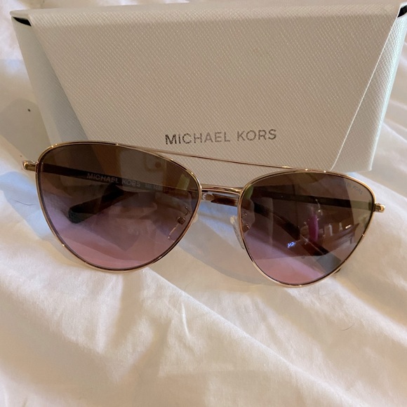 Never worn. Michael Kors sunglasses - Picture 1 of 4